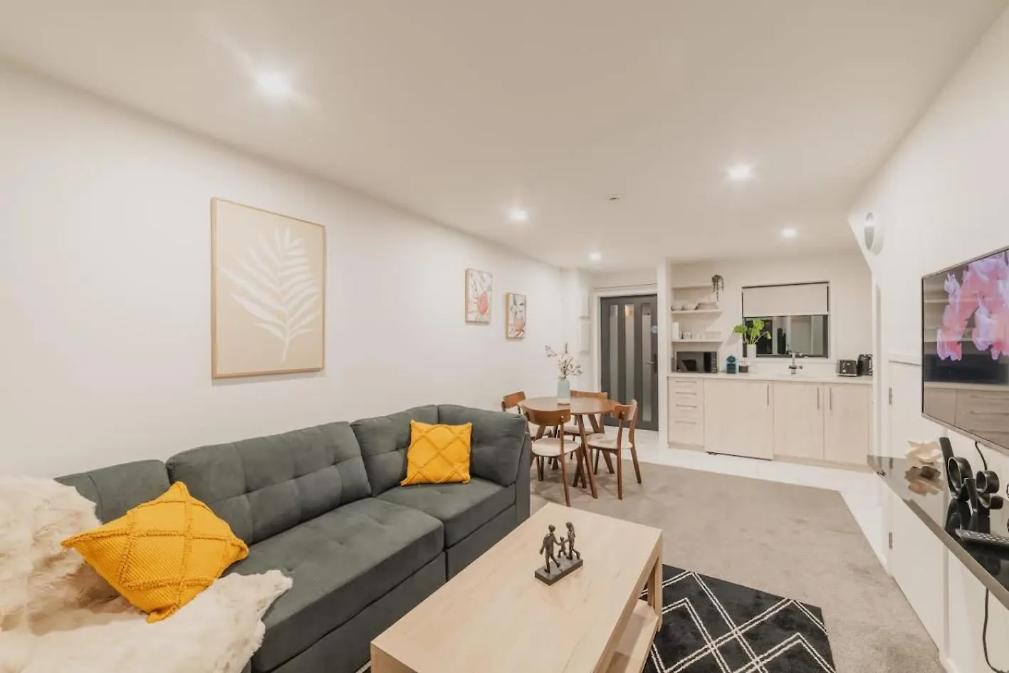 Holiday home 2Br Stay In The City Free Wi-Fi - Gloucester Christchurch New Zealand